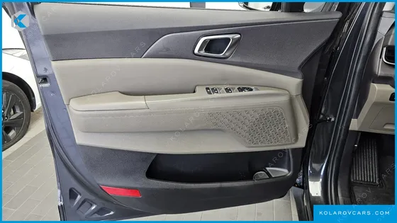 KIA CARNIVAL HEV 9SEATER NOBLESS
