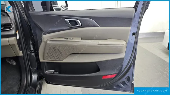 KIA CARNIVAL HEV 9SEATER NOBLESS