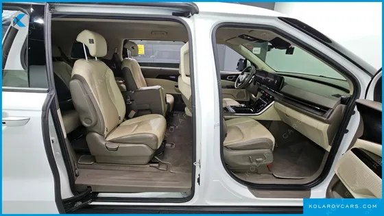 KIA CARNIVAL DIESEL 11-SEATER SIGNATURE