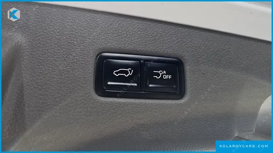 KIA CARNIVAL DIESEL 11-SEATER SIGNATURE