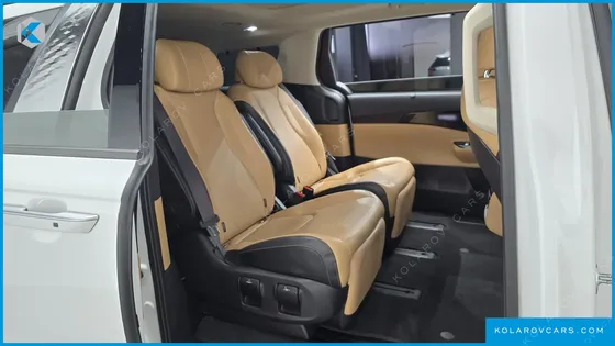 KIA CARNIVAL DIESEL 7-SEATER SIGNATURE