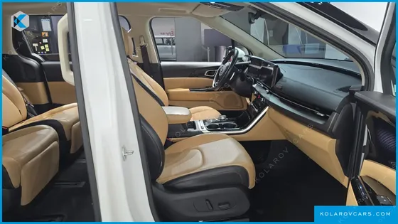 KIA CARNIVAL DIESEL 7-SEATER SIGNATURE