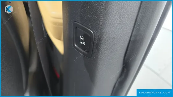KIA CARNIVAL DIESEL 7-SEATER SIGNATURE