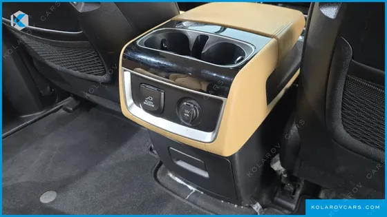 KIA CARNIVAL DIESEL 7-SEATER SIGNATURE