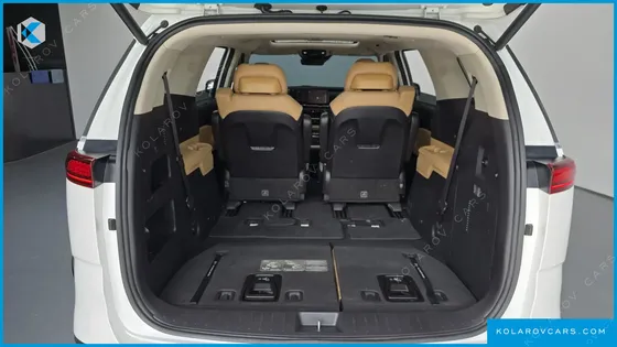 KIA CARNIVAL DIESEL 7-SEATER SIGNATURE