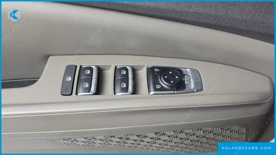 KIA CARNIVAL HEV 7SEATER OUTDOOR NOBLESS