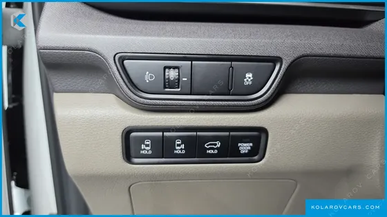 KIA CARNIVAL HEV 7SEATER OUTDOOR NOBLESS