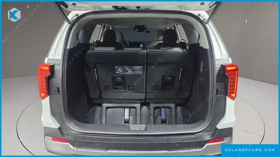 KIA CARNIVAL HEV 7SEATER OUTDOOR NOBLESS