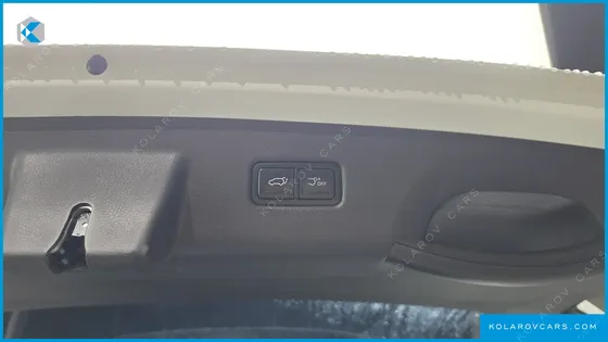 KIA CARNIVAL HEV 7SEATER OUTDOOR NOBLESS