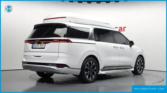 KIA CARNIVAL GASOLINE 7-SEATER HI-LIMOUSINE