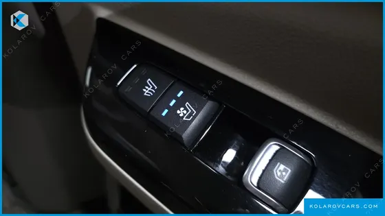 KIA CARNIVAL GASOLINE 7-SEATER HI-LIMOUSINE
