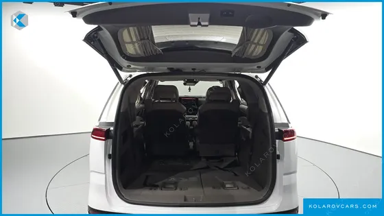KIA CARNIVAL GASOLINE 7-SEATER HI-LIMOUSINE