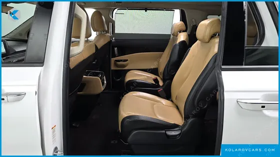 KIA CARNIVAL DIESEL 9-SEATER NOBLESSE