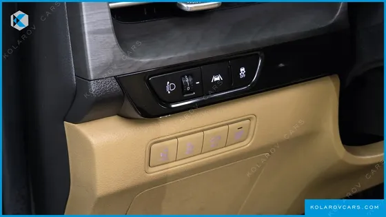 KIA CARNIVAL DIESEL 9-SEATER NOBLESSE