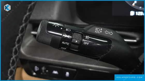 KIA CARNIVAL DIESEL 9-SEATER NOBLESSE