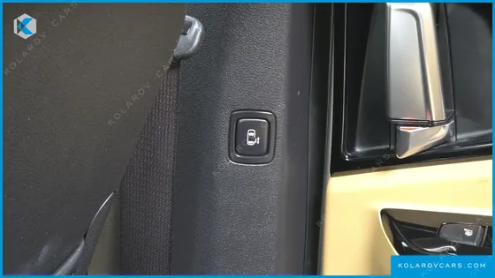 KIA CARNIVAL DIESEL 9-SEATER NOBLESSE