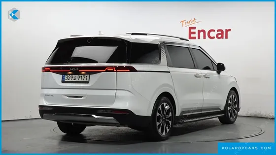 KIA CARNIVAL GASOLINE 9-SEATER SIGNATURE