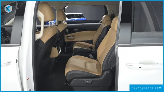 KIA CARNIVAL GASOLINE 9-SEATER SIGNATURE