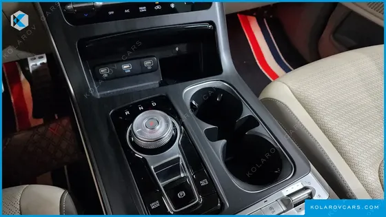 KIA CARNIVAL DIESEL 7-SEATER NOBLESSE