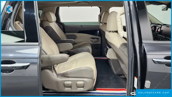 KIA CARNIVAL DIESEL 7-SEATER NOBLESSE