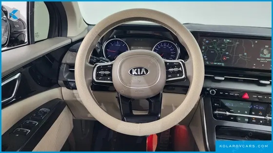 KIA CARNIVAL DIESEL 7-SEATER NOBLESSE