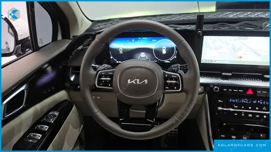 KIA CARNIVAL GASOLINE 7-SEATER HI-LIMOUSINE