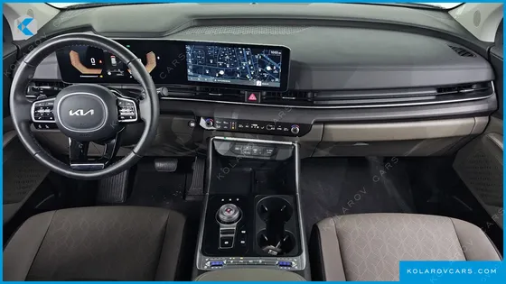 KIA CARNIVAL DIESEL 9-SEATER PRESTIGE