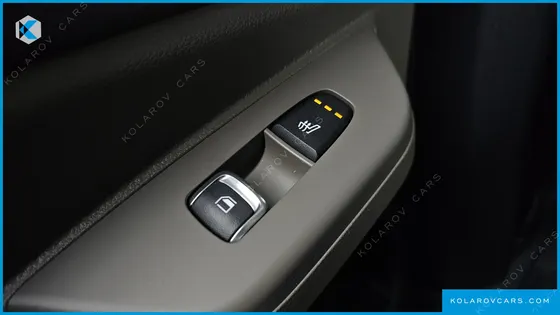 KIA CARNIVAL DIESEL 9-SEATER PRESTIGE
