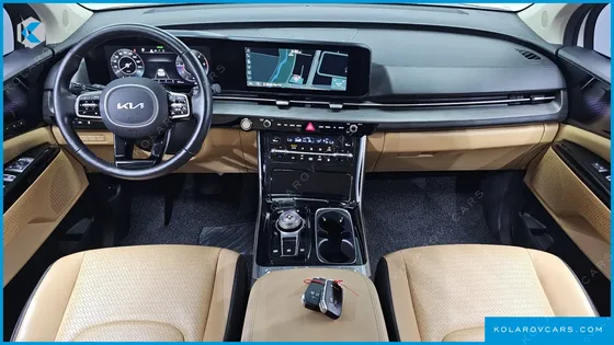 KIA CARNIVAL DIESEL 9-SEATER SIGNATURE