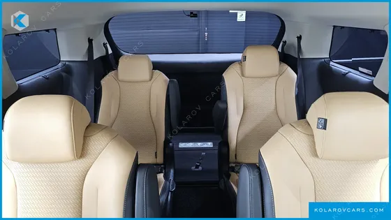 KIA CARNIVAL DIESEL 9-SEATER SIGNATURE
