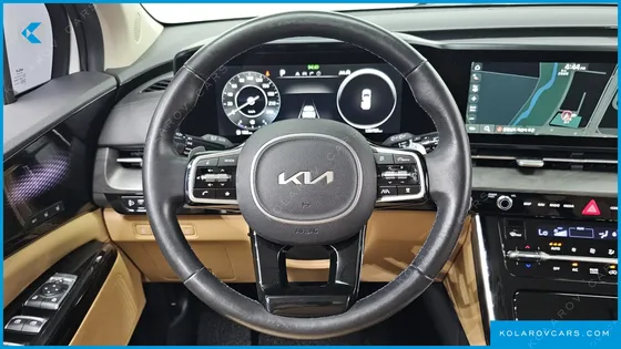 KIA CARNIVAL DIESEL 9-SEATER SIGNATURE