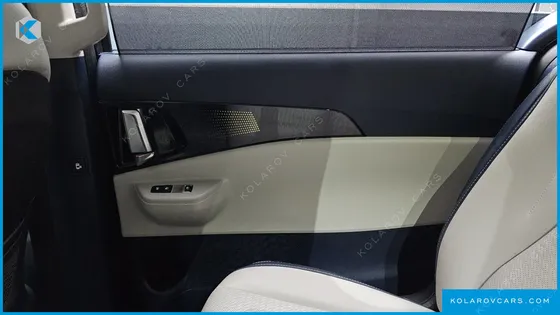 KIA CARNIVAL HEV 9SEATER GRAVITY