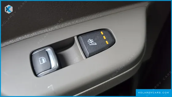 KIA CARNIVAL GASOLINE 9-SEATER PRESTIGE