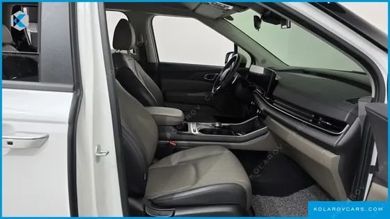 KIA CARNIVAL GASOLINE 9-SEATER PRESTIGE