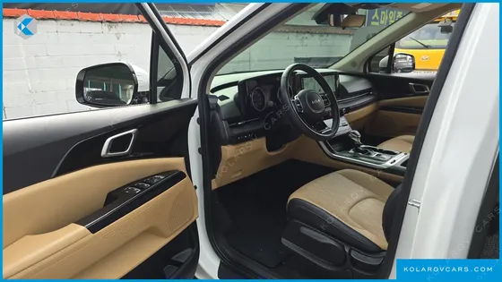 KIA CARNIVAL GASOLINE 9-SEATER PRESTIGE