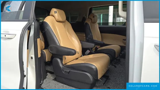 KIA CARNIVAL GASOLINE 9-SEATER PRESTIGE