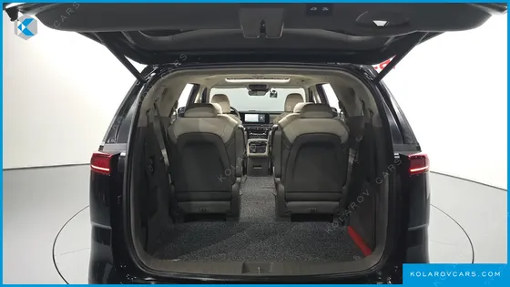 KIA CARNIVAL GASOLINE 9-SEATER SIGNATURE