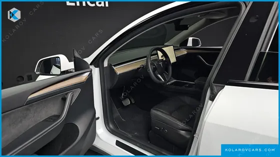 TESLA MODEL Y LONG RANGE AWD