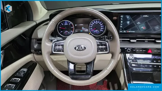 KIA CARNIVAL DIESEL 9-SEATER NOBLESSE