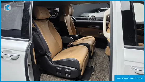 KIA CARNIVAL DIESEL 7-SEATER SIGNATURE