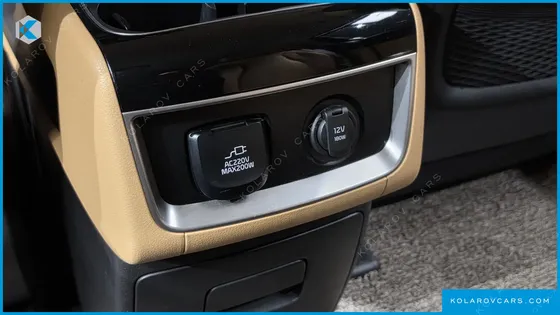 KIA CARNIVAL DIESEL 7-SEATER SIGNATURE