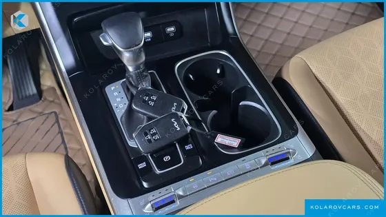 KIA CARNIVAL DIESEL 9-SEATER PRESTIGE