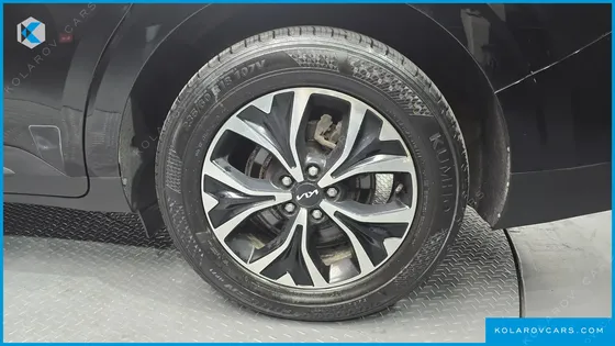 KIA CARNIVAL DIESEL 9-SEATER PRESTIGE