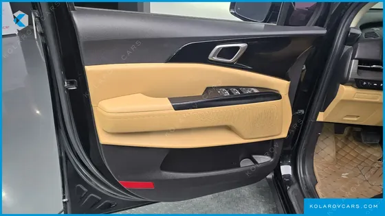 KIA CARNIVAL DIESEL 9-SEATER PRESTIGE