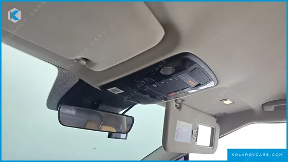 KIA CARNIVAL DIESEL 9-SEATER PRESTIGE