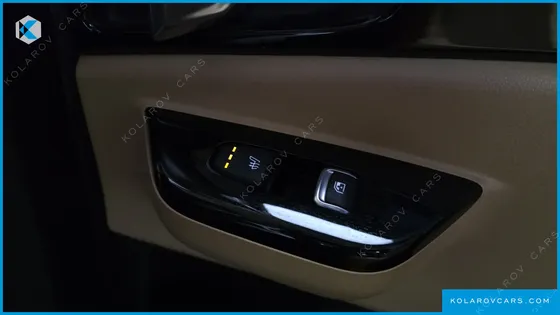 KIA CARNIVAL DIESEL 9-SEATER HI-LIMOUSINE(SPECIAL VEHICLE)