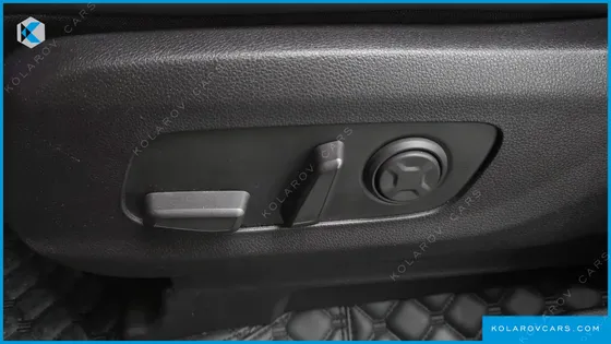 KIA CARNIVAL DIESEL 9-SEATER HI-LIMOUSINE(SPECIAL VEHICLE)