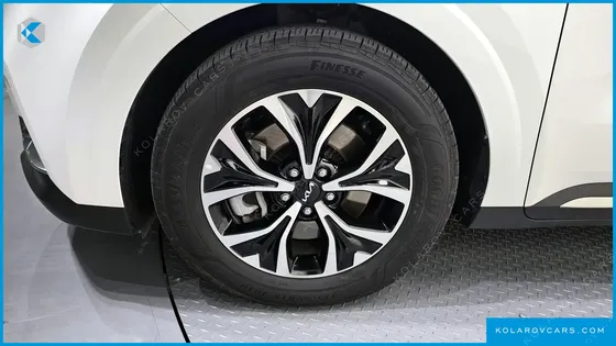 KIA CARNIVAL DIESEL 9-SEATER NOBLESSE