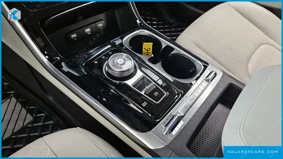 KIA CARNIVAL DIESEL 9-SEATER NOBLESSE