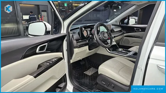 KIA CARNIVAL DIESEL 9-SEATER NOBLESSE